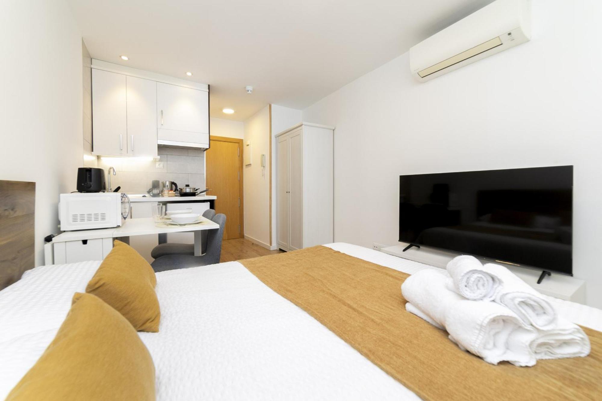 Luxury Vi - Ferga Apartment